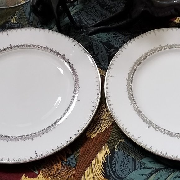 Lenox 2 Lace Couture Accent Luncheon Plates - Picture 2 of 7